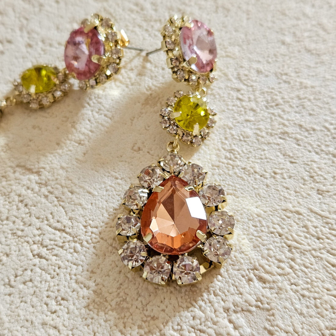 Boucles d'oreilles strass - gouttes multicouleur