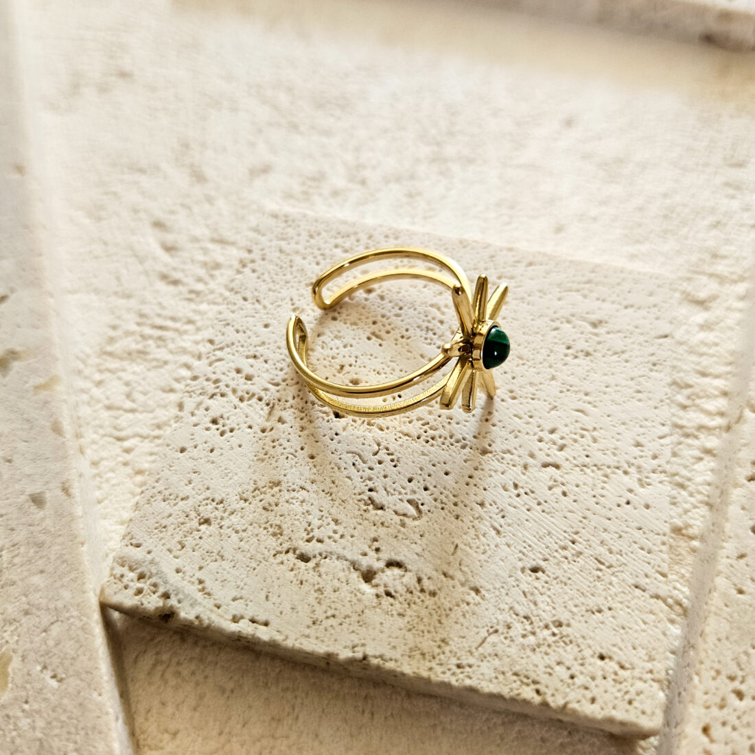 Aïcha - Bague Perle Soleil Vert – Doré